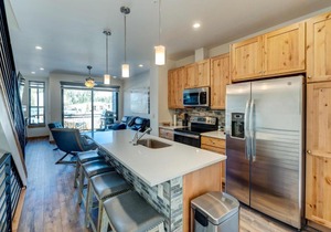New Luxury Villa #250 Near Resort With Rooftop Hot Tub & Great Views - FREE Activities & Equipment Rentals Daily