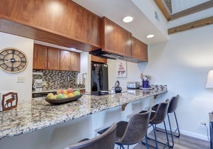 NEW! Mountain Condo, Outdoor Hot Tubs, Stunning Summer Views - 201C