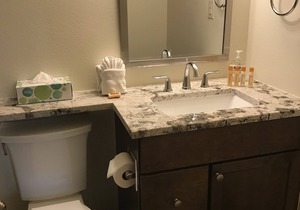 NEWLY REMODELED KITCHEN AND BATHROOMS! Great mountain views. End unit.