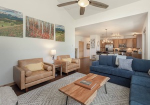 Newly Updated TopFlr Views Of FootHills River Private Balcony Hideaway Park