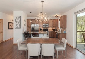 Newly Updated TopFlr Views Of FootHills River Private Balcony Hideaway Park