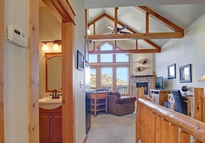 Nisa Mountain 36 - 2 Br Condo with Lake and Mountain Views!
