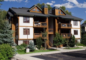 O1206 | Walk to Grocery Store | Free City Bus | Hot Tub