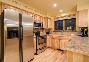 O3106 | Ground Floor Condo | Hot Tub | Free City Bus