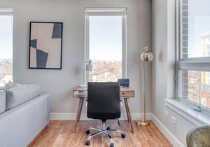 Open Congress Park 2BR w/ Gym & Pool, near shops & dining, by Blueground