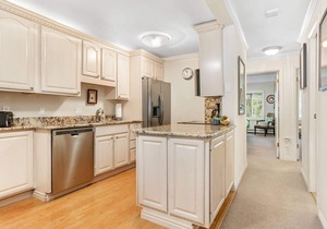 Our 2BR is a Fall Favorite, Close to Vail for Dining & Shopping, and Gore Creek for Fishing!