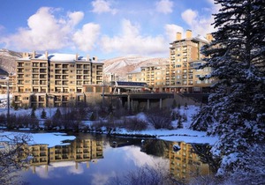 Outdoor lovers paradise enjoy this 1BD condo resort setting for all seasons of outdoor fun