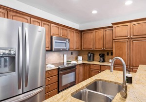 Oxford Court 210 - Upscale Mountain Elegance