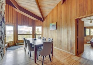 Panoramic Mountain-View Retreat with Hot Tub and Deck!