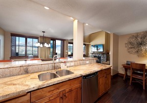 Penthouse in Purgatory Lodge - Ski in/Out - Awesome Deck and Views