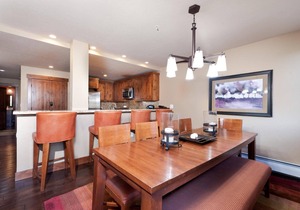 Penthouse in Purgatory Lodge - Ski in/Out - Awesome Deck and Views