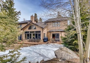 Perfect for Your Family Vacay with yard, hot tub & Pet Friendly! home