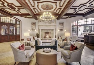 Platinum 3 Bedroom Vacation Rental In The Heart Of Vail That Includes Ski Valet, Ski Deck, Rooftop Pool, Panoramic Views