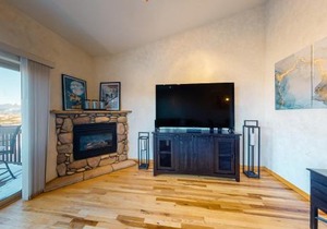 Prospector Village 105C