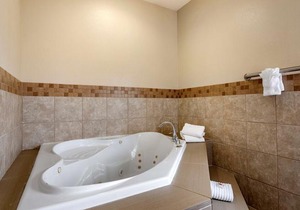 Quality Inn & Suites Pueblo