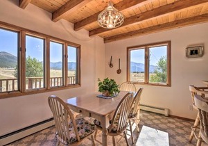 Questa Home with Views - 13 Mi to Red River Skiing!