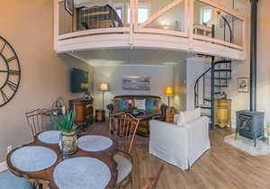 Red Hawk Ranch 3, Mountain Ranch Property, only 15 minutes from Winter Park Resort, Hot Tub