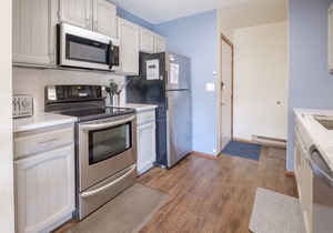 Riverside condo near Winter Park-large private deck