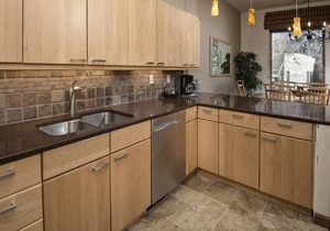 Roomy Vail Townhome w/Great Interior, On Town Shuttle Route, w/Private Deck