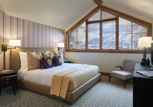 Sebastian Penthouse w/ mountain views