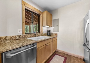 Secluded Cabin on 132 Acres, 2 Miles to Purgatory Ski Area, Dogs Welcome