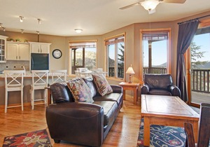 Sheep Mountain 20B - 2 Br Condo with Private Hot Tub - Lake/Mountain Views!