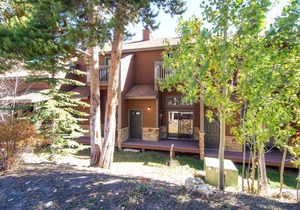 Short Walk to Lift & Main Street, Wood Fireplace, Garage, Wi-Fi, Shuttle