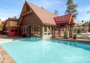 Short Walk to Lift & Main Street, Wood Fireplace, Garage, Wi-Fi, Shuttle
