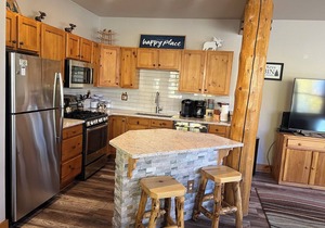 Shuttle to Slopes, Private Entrance, Hot Tub Access, Private Patio with Grill