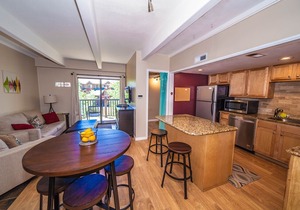 Ski and Racquet Club Condo CG4: Nice Location & Amenities!