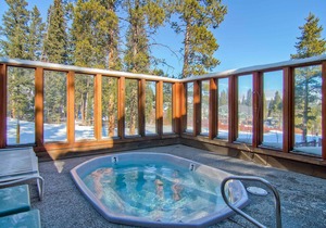 Ski-in/out condo with pool, hot tub - steps to Snowflake Lift