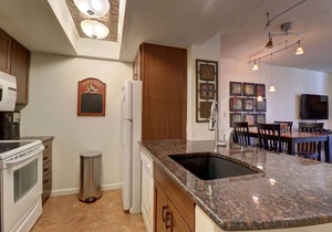 Ski in/out Cozy 1 Bedroom Condo in East Village with available hot tub! FP211