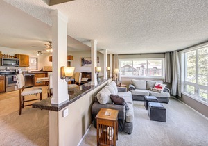Ski-In/Out Granby Ranch Condo w/Balcony!