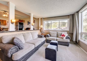 Ski-In/Out Granby Ranch Condo w/Balcony!