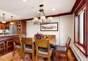 Ski-in/out home w/alpine view, fireplace, AC, fast WiFi, shared pool/hot tubs/WD