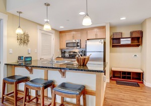 Ski In Out Luxury Condo 3425 I Huge Hot Tub I Views I Best Price I FREE Adventures Daily