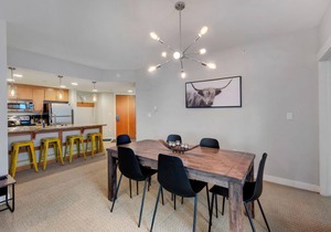 Ski In Out Luxury Condo 3325 I Huge Hot Tub I Views I Best Price I FREE Adventures Daily