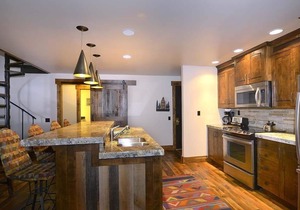 Ski-In/Out Remodeled Condo Next to Slopes! Dog Friendly, Mtn Views, Fireplace