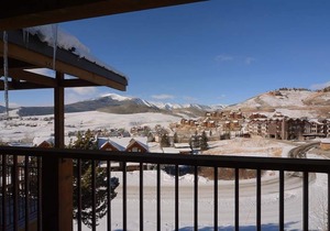 Ski-In/Out Remodeled Condo Next to Slopes! Dog Friendly, Mtn Views, Fireplace