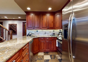Ski-in/out villa w/fireplace, alpine view, fast WiFi & shared pool/hot tub/W/D
