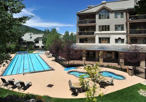Ski-In & Out Your Doorstep! Pool/Hot Tub, Great Village Access!