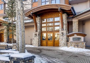 Ski-In & Out Your Doorstep! Pool/Hot Tub, Great Village Access!