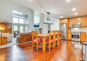 Ski-In/Ski-Out Granby Penthouse w/Mountain Views!