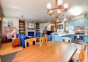 Ski-in/ski-out home w/high-speed WiFi, fireplace & shared pool/hot tub/laundry