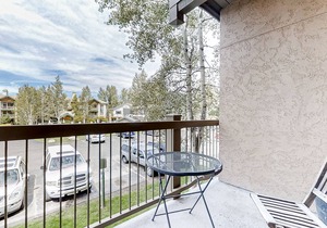 Ski-in/Ski-Out, Outdoor Pool, Hot Tub, Tennis, Sauna, & Gym