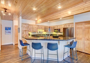 Slopeside Luxury Condo 97 A I Hot Tub I Great Views I Best Price I Discounted Attractions