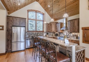 Slopeside Luxury Villa 136 I Ski Views I Steam Shower I Best Price I Discounted Attractions