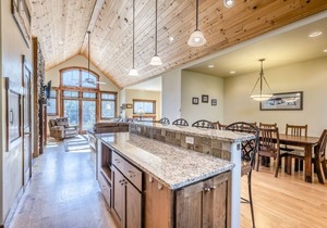 Slopeside Luxury Villa 136 I Ski Views I Steam Shower I Best Price I Discounted Attractions