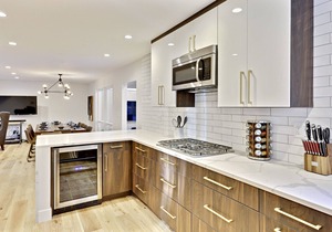 Slopeside River Front Luxury Chalet I HotTub I Firepit I Views I Best Price I Discounted Attractions