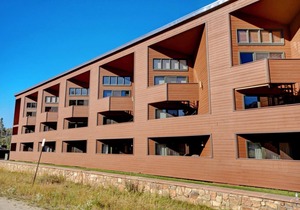 Slopeside River Front Luxury Condo 15 I Hot Tub I Views I Best Price I Discounted Attractions